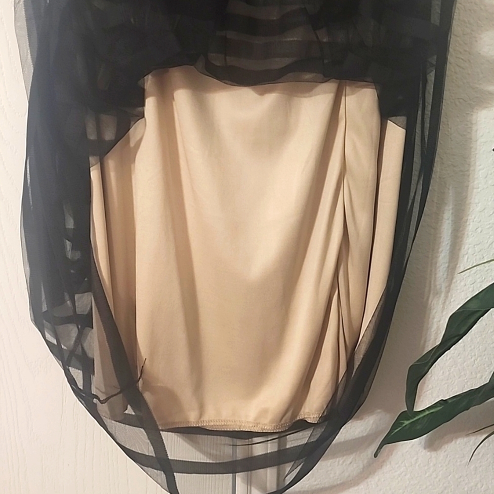 Metrowear Skirt - Picture 4 of 6